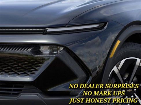 New 2026 Chevrolet Equinox EV LT image 10