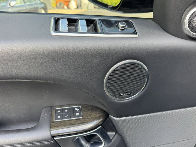 Used 2019 Land Rover Range Rover Sport Supercharged AWD/4WD image 19
