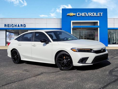 Used 2022 Honda Civic Sport image 1