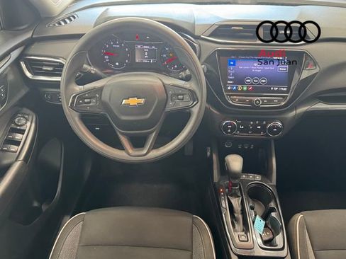 Used 2021 Chevrolet TrailBlazer LT w/ Convenience Package image 3