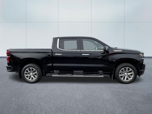 Used 2022 Chevrolet Silverado 1500 High Country w/ Safety Package II AWD/4WD image 7