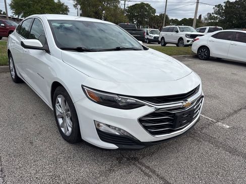 Used 2023 Chevrolet Malibu LT image 1