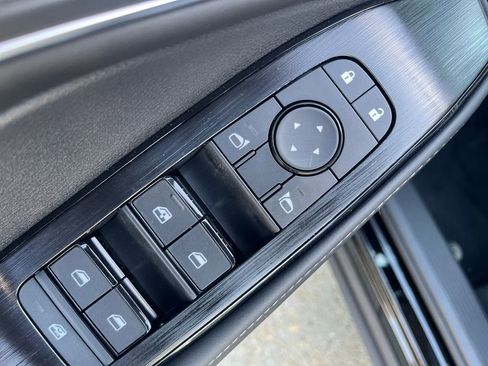 New 2026 Nissan Rogue Platinum AWD/4WD image 13