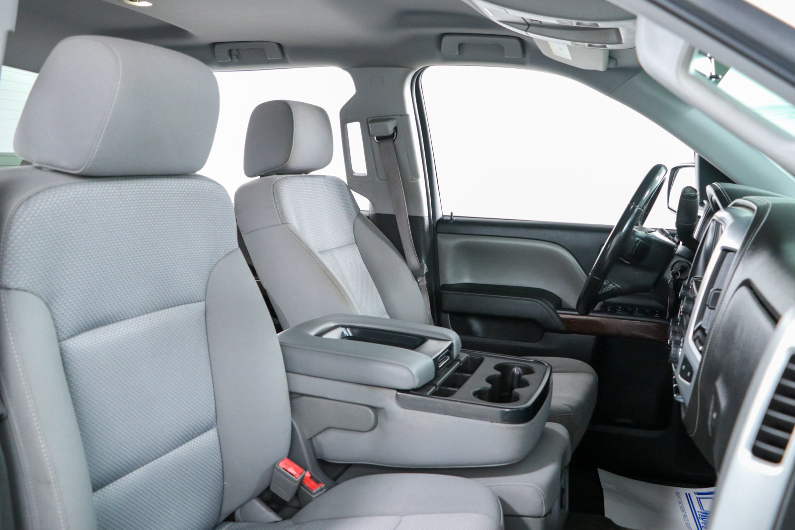 Used 2015 GMC Sierra 1500 SLE w/ SLE Value Package AWD/4WD image 29