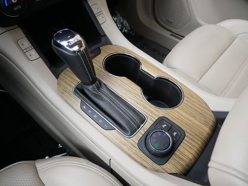 Used 2017 GMC Acadia Denali w/ Technology Package image 21