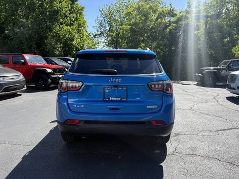 Certified 2023 Jeep Compass Latitude AWD/4WD image 5