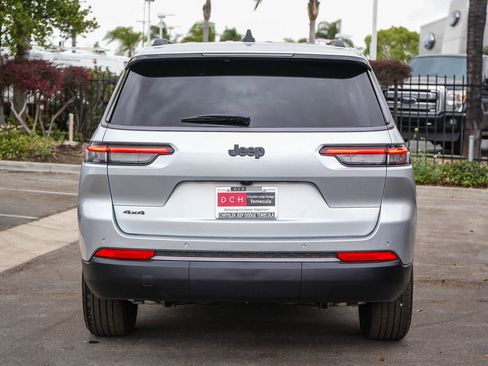 New 2026 Jeep Grand Cherokee L 4WD image 7
