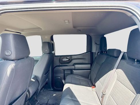 Used 2023 Chevrolet Silverado 1500 Custom image 17