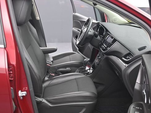 Certified 2022 Buick Encore Preferred w/ Safety Package AWD/4WD image 11
