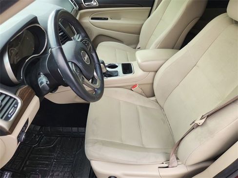 Used 2016 Jeep Grand Cherokee Laredo w/ Quick Order Package 23E image 18