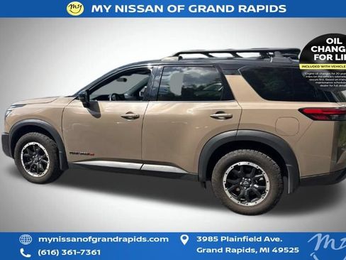 Used 2024 Nissan Pathfinder Rock Creek AWD/4WD image 3