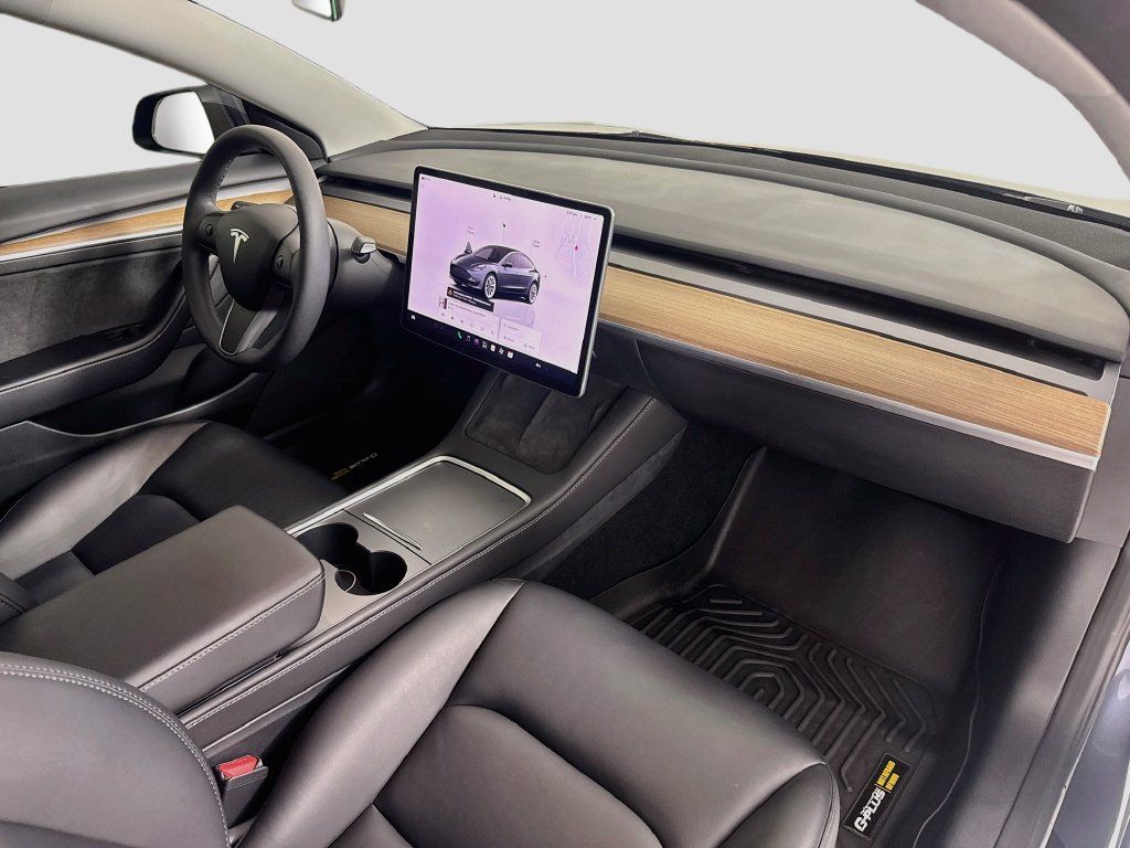 Used 2023 Tesla Model 3 Standard Range RWD image 27