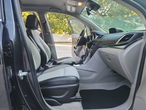 Used 2015 Buick Encore FWD image 31