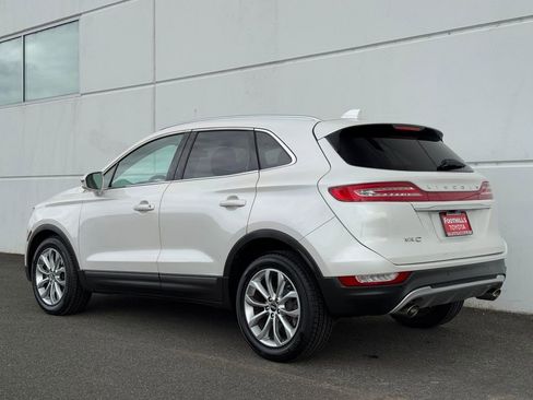 Used 2019 Lincoln MKC Select w/ Select Plus Package AWD/4WD image 5