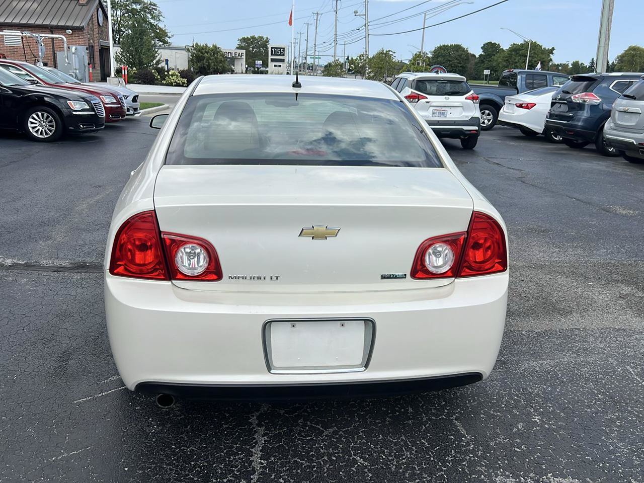 Used 2011 Chevrolet Malibu LT FWD image 4