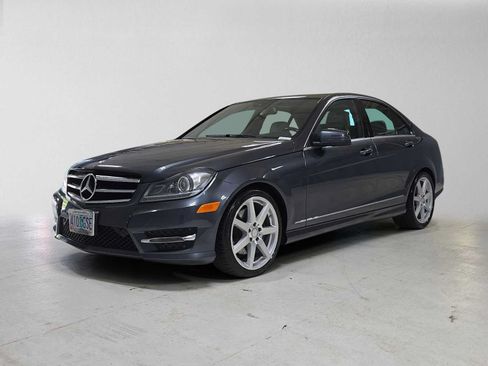 Used 2014 Mercedes-Benz C 300 4MATIC Sedan image 7