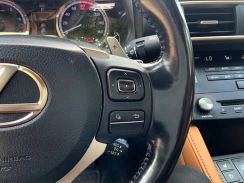 Used 2017 Lexus RC 350 AWD w/ Luxury Package image 21