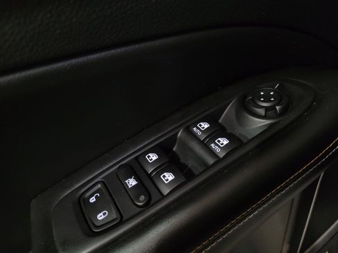 Used 2018 Jeep Compass Latitude w/ Popular Equipment Group AWD/4WD image 27