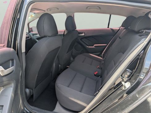 Used 2017 Kia Forte LX FWD image 31