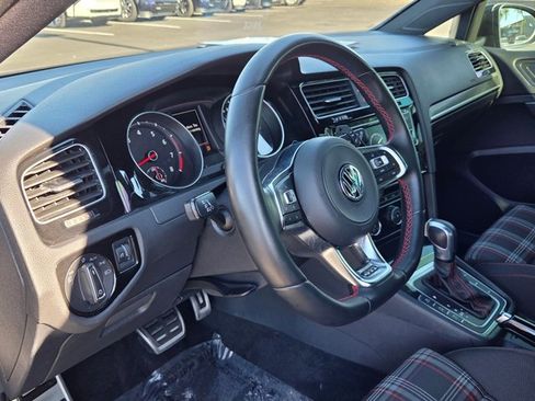 Used 2020 Volkswagen GTI S image 10
