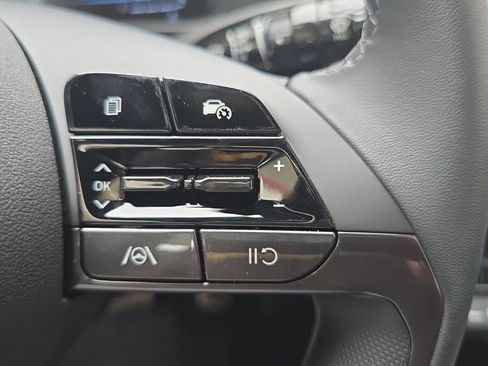 New 2026 Hyundai Elantra Sport FWD image 18