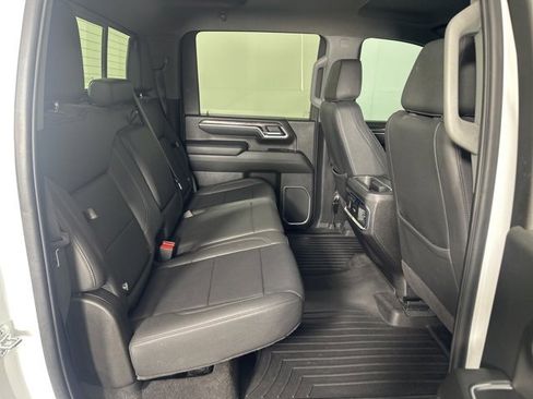 Used 2025 Chevrolet Silverado 2500 LTZ w/ LTZ Premium Package image 16