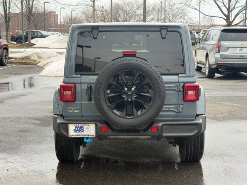 Used 2024 Jeep Wrangler Unlimited Sahara w/ Dual Top Group image 8