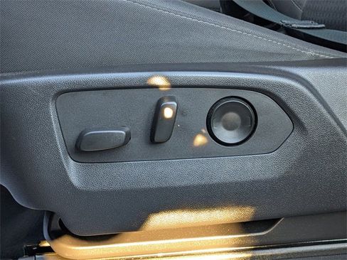 Used 2024 GMC Sierra 1500 Elevation image 18