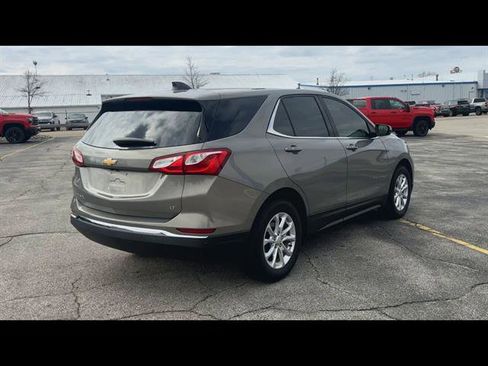 Used 2018 Chevrolet Equinox LT image 11