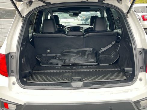 Used 2025 Honda Passport EX-L image 27