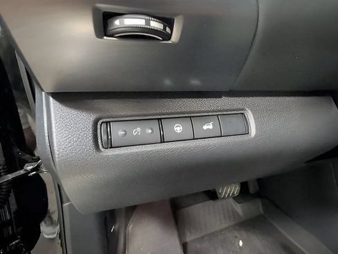 Used 2025 Nissan Pathfinder SL w/ Lighting Package (N92) AWD/4WD image 29