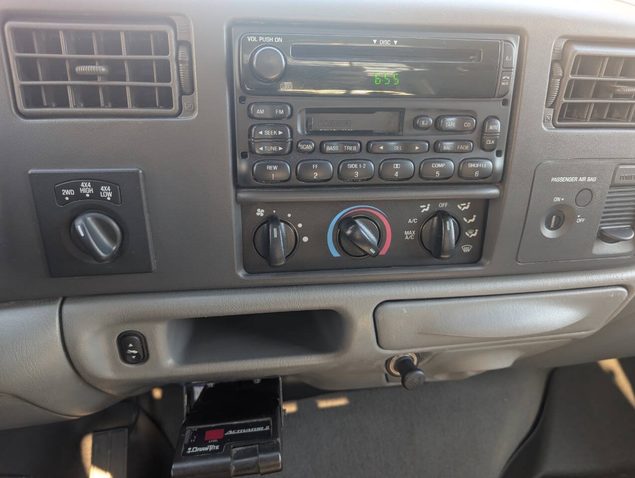Used 2003 Ford F250 XLT AWD/4WD image 8