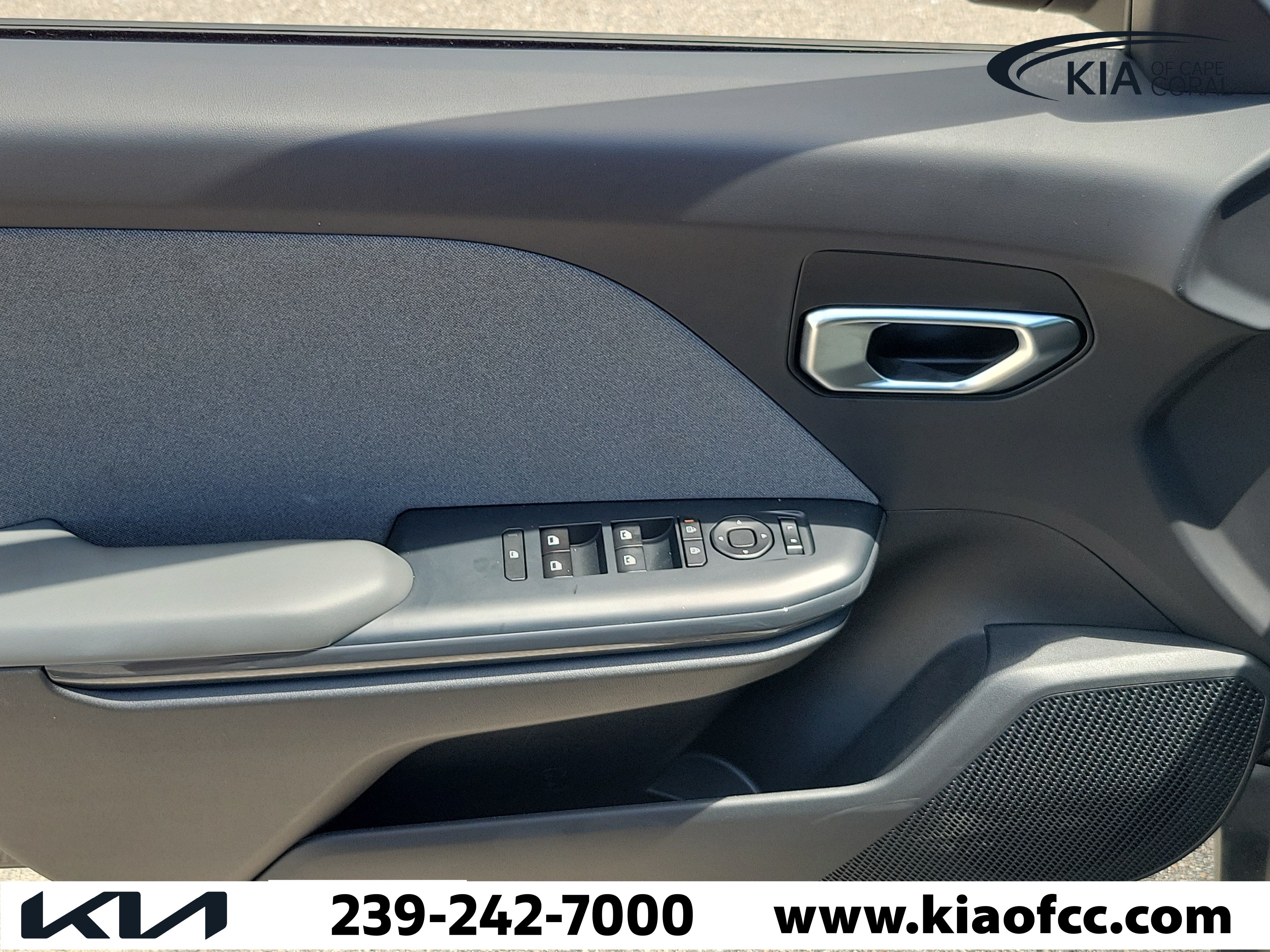 New 2025 Kia K4 EX FWD image 22