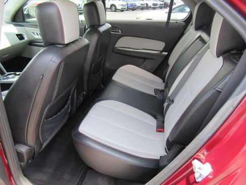 Used 2016 Chevrolet Equinox LTZ w/ Enhanced Convenience Package FWD image 31