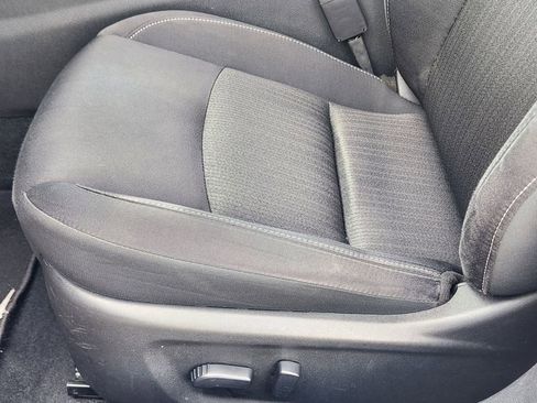 Used 2025 Nissan Altima 2.5 SV image 24