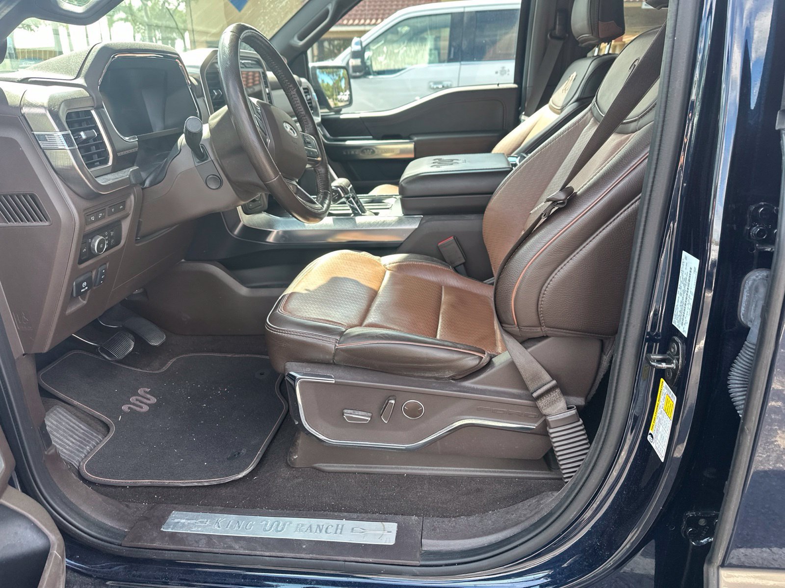 Used 2023 Ford F150 King Ranch w/ Equipment Group 601A High AWD/4WD image 3