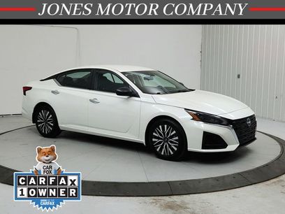 Used 2025 Nissan Altima 2.5 SV