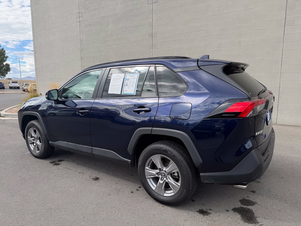 Used 2025 Toyota RAV4 XLE AWD/4WD image 3