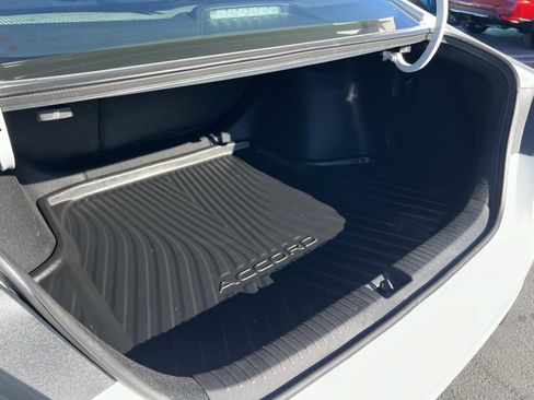 Certified 2023 Honda Accord EX image 22