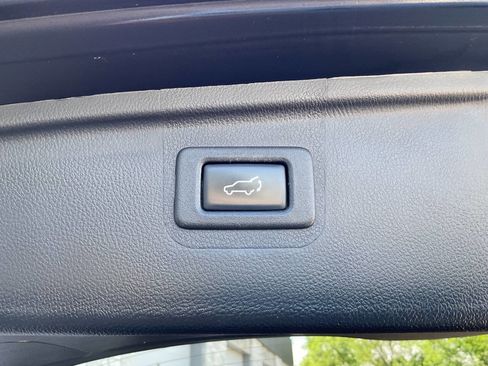 Used 2019 Subaru Outback 3.6R Touring w/ Popular Package #3A AWD/4WD image 40