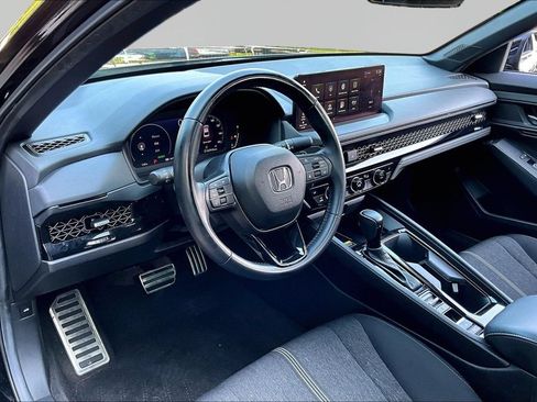 Used 2025 Honda Accord Sport image 14