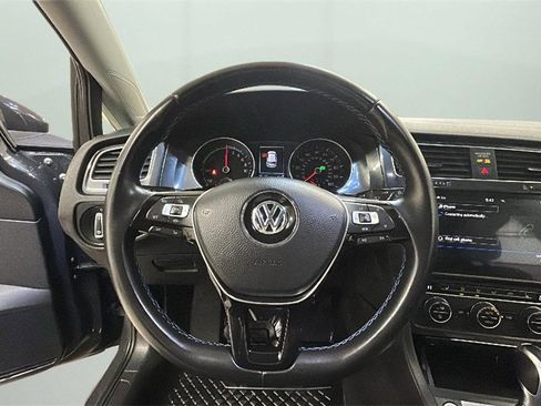 Used 2019 Volkswagen e-Golf SE w/ Driver Assistance Package image 11