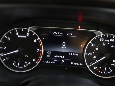 Used 2023 Nissan Rogue SV AWD/4WD image 15