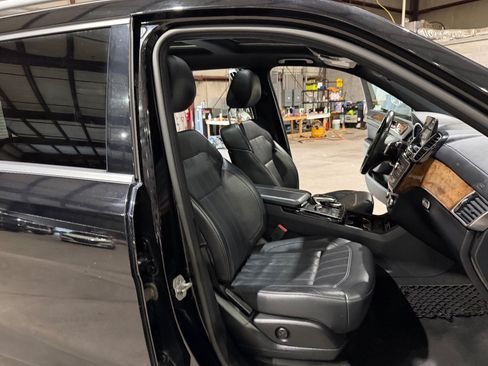 Used 2018 Mercedes-Benz GLS 450 4MATIC w/ Premium Package image 26