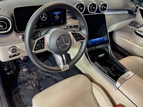 Used 2024 Mercedes-Benz C 300 Sedan image 9