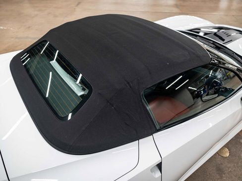 Used 2016 Chevrolet Corvette Stingray Convertible w/ Battery Protection Package image 23