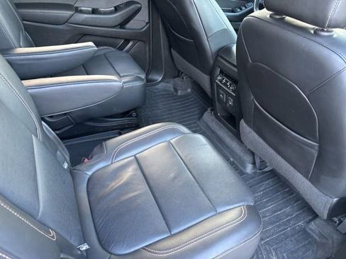 Used 2020 Chevrolet Traverse Premier image 37