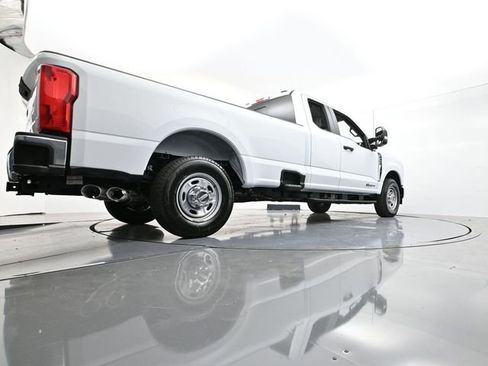 New 2026 Ford F350 XL w/ XL Chrome Package RWD image 32