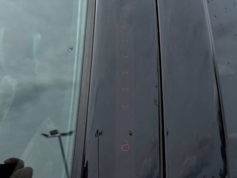 Used 2021 Lincoln Aviator Reserve w/ Equipment Group 208A AWD/4WD image 6