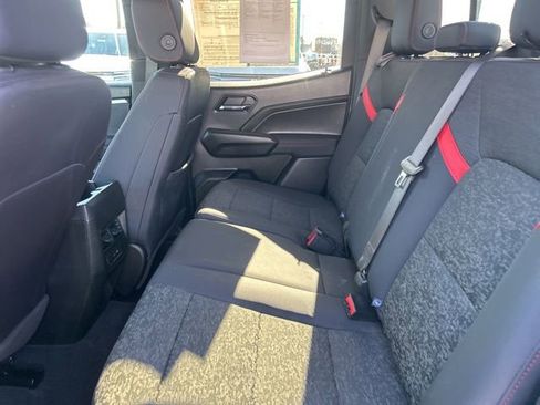 Used 2024 Chevrolet Colorado Z71 w/ Z71 Convenience Package 2 image 28